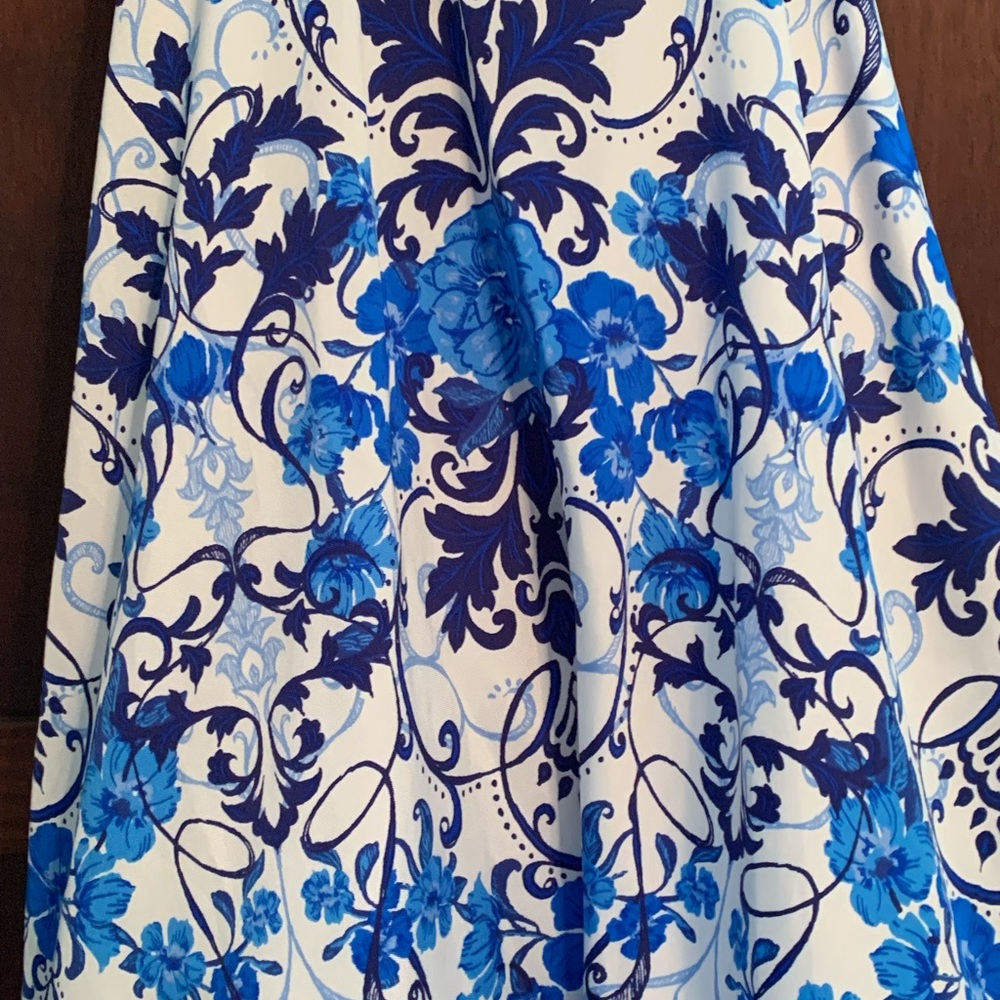 Prom dress - Picture 6 of 12